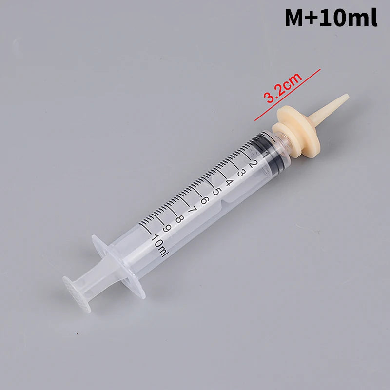 Biberon e Siringa per Alimentazione di Cuccioli e Gattini – Con Beccuccio in Silicone